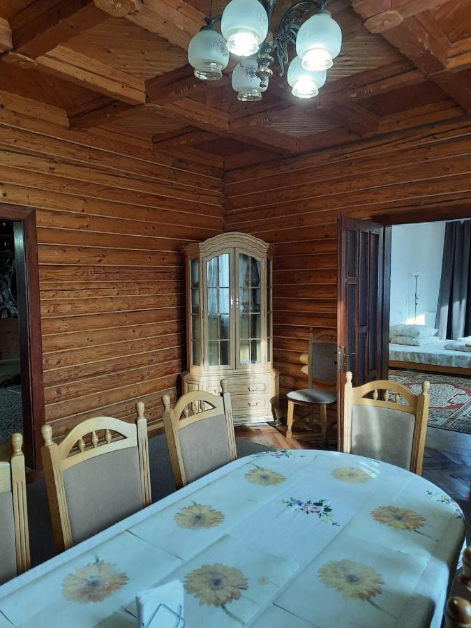 Садиба У Крайлюків 亚列姆切 外观 照片